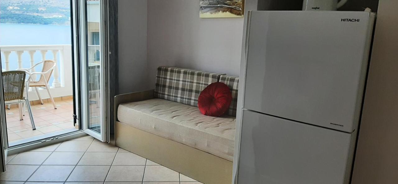 Blue Bay Apartments Sívota Zewnętrze zdjęcie