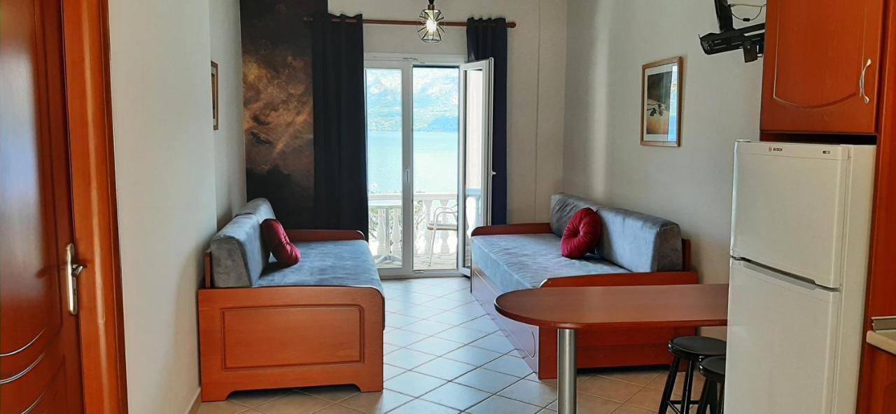 Blue Bay Apartments Sívota Zewnętrze zdjęcie