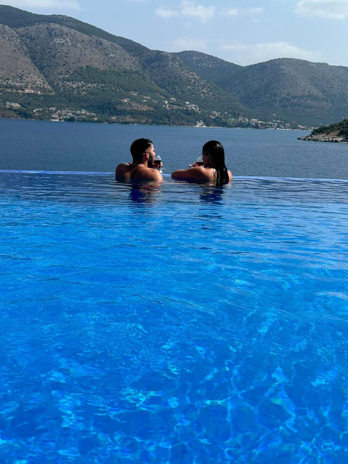 Blue Bay Apartments Sívota Zewnętrze zdjęcie