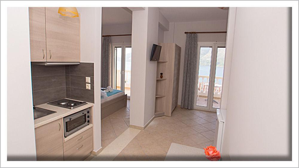 Blue Bay Apartments Sívota Zewnętrze zdjęcie